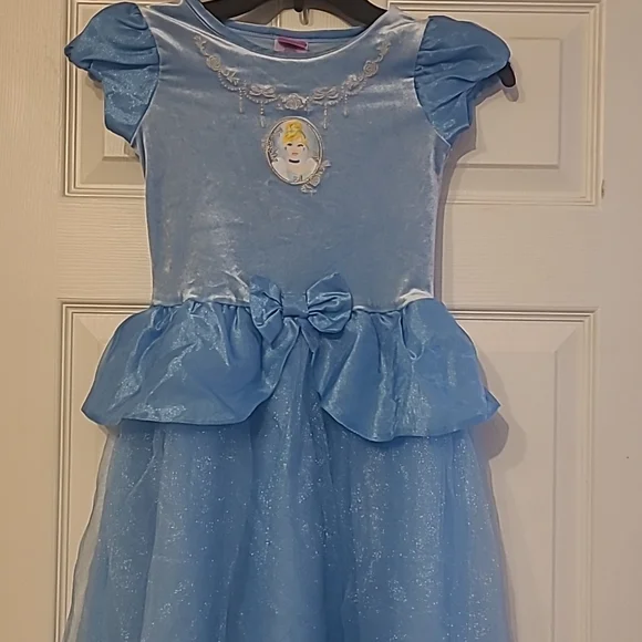Cinderella Halloween Dress Size 6 - Picture 2 of 8